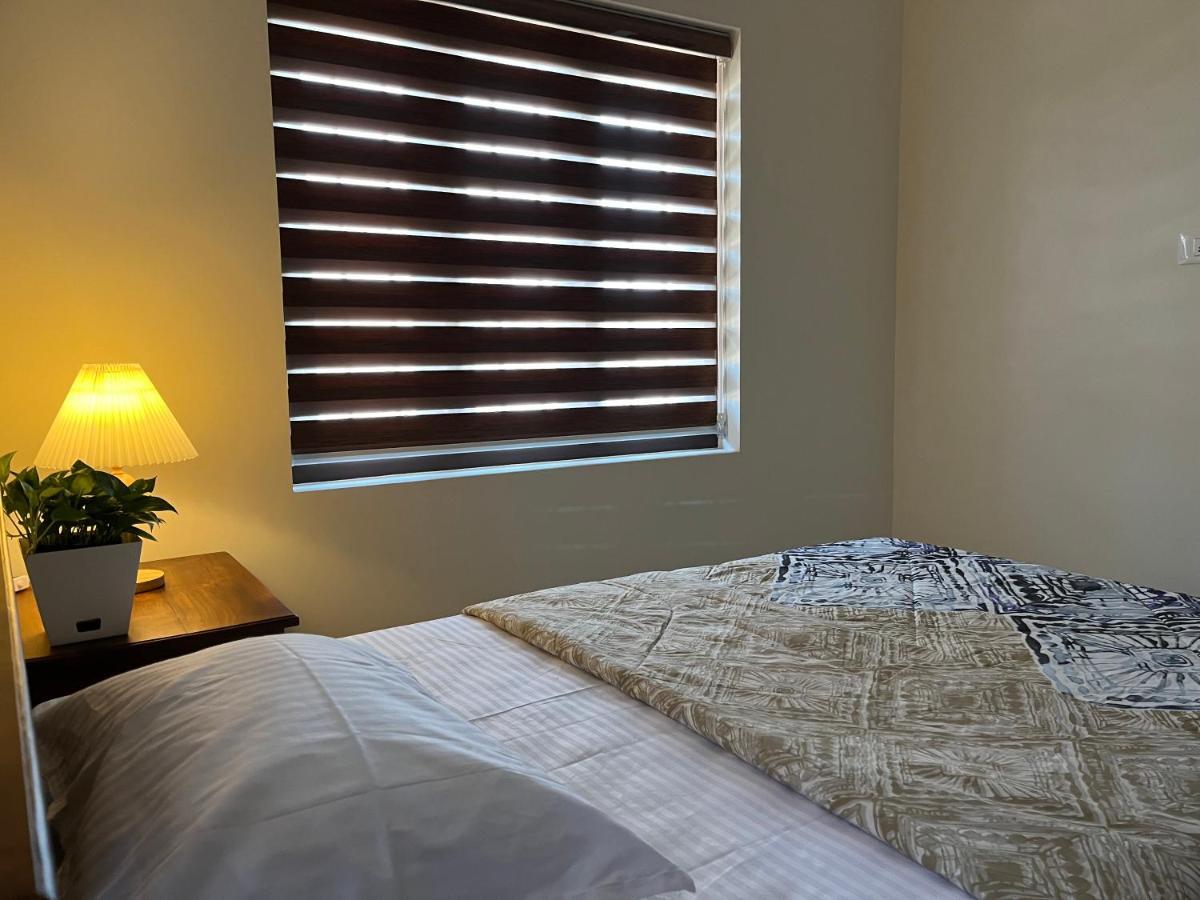 Solomon Apartments,Alappuzha Beach. Exterior photo